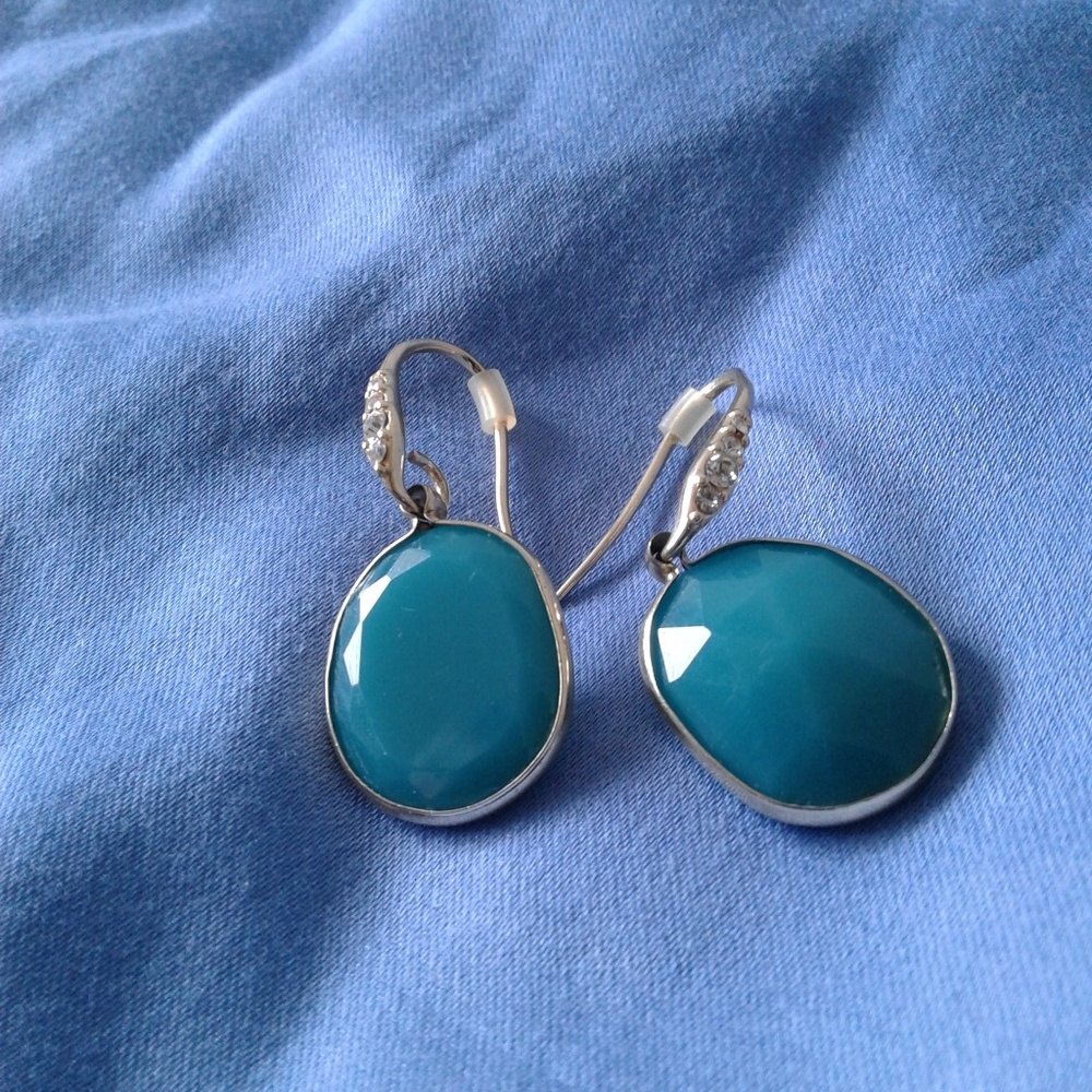Earrings - Picture 2 of 2